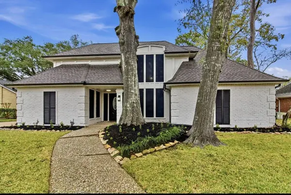 2823 W Pebble Beach DR, Missouri City, TX 77459