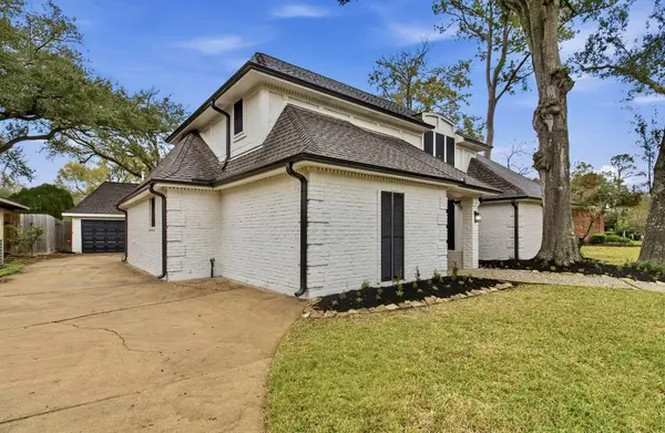 2823 W Pebble Beach DR, Missouri City, TX 77459