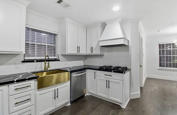 2823 W Pebble Beach DR, Missouri City, TX 77459