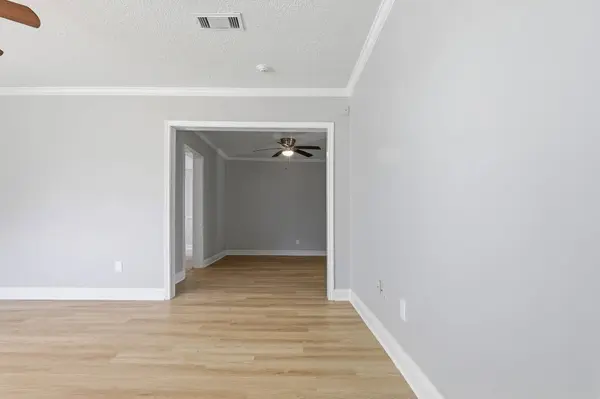 510 E Republic AVE, Baytown, TX 77520