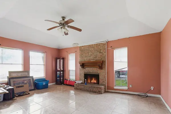 4002 Montego DR, Baytown, TX 77521