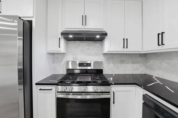 4002 Montego DR, Baytown, TX 77521