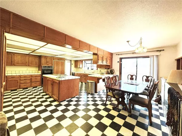 18720 Wringfoot PL, Tehachapi, CA 93561