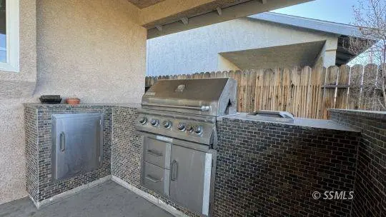 1112 W Willow AVE, Ridgecrest, CA 93555