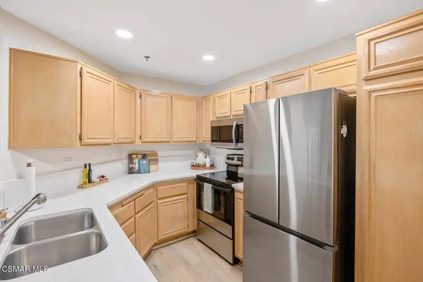 5837 Oak Bend LN #310, Oak Park, CA 91377