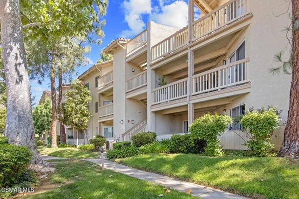 5837 Oak Bend LN #310, Oak Park, CA 91377