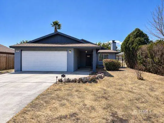 625 Lakeview CT