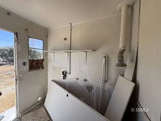 13879 Carson ST, Trona, CA 93562