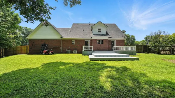 637 KIMBERLY DR, Atoka, TN 38004