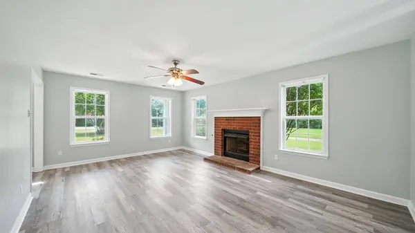 637 KIMBERLY DR, Atoka, TN 38004