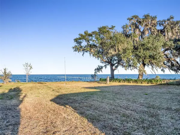 9745 NE 306TH CT, Fort Mc Coy, FL 32134