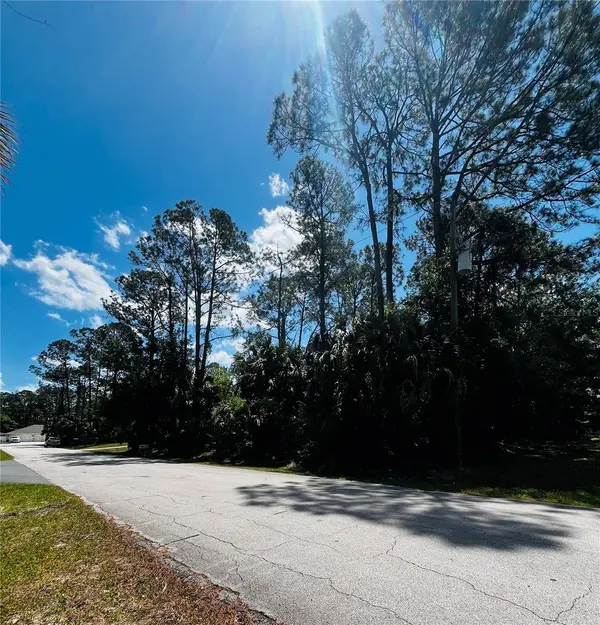 5 RANDOLPH DR, Palm Coast, FL 32164