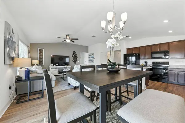 2316 CROSSANDRA ST, Mascotte, FL 34753