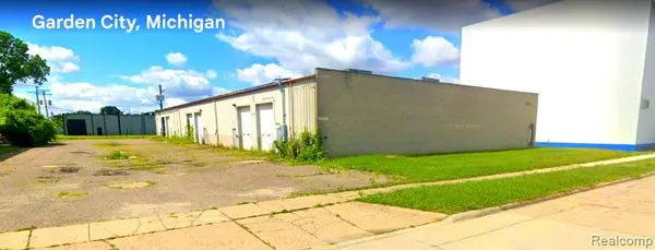 32841 PARKLANE Street, Garden City, MI 48135