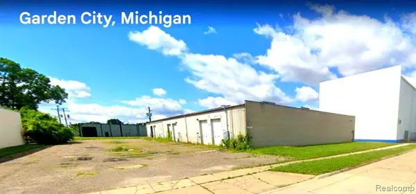32841 PARKLANE Street, Garden City, MI 48135