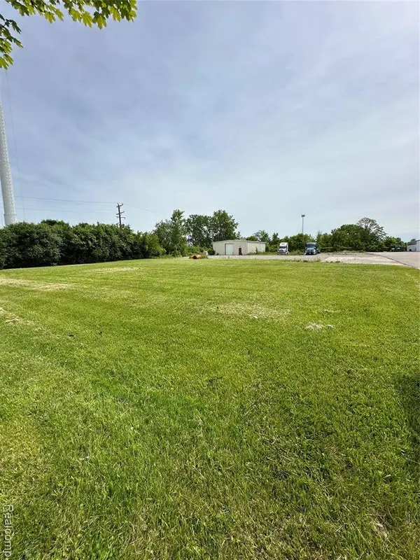 5836 Hubbard Street, Garden City, MI 48135