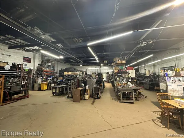 5431, 5419 & 5420 E Davison Street E, Detroit, MI 48212