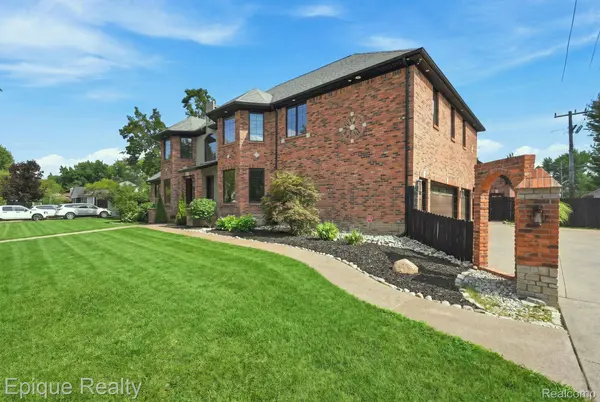 1420 Yosemite BLVD, Birmingham, MI 48009
