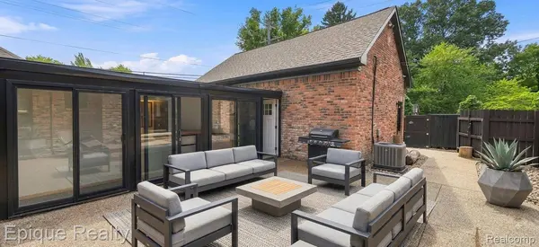 1420 Yosemite BLVD, Birmingham, MI 48009