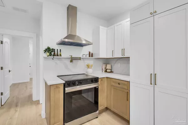 1613 E De Soto St, Pensacola, FL 32501