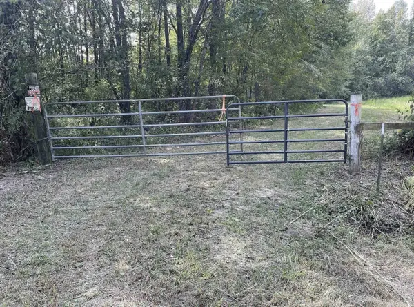 3085 FORREST HILL RD, Bolivar, TN 38008