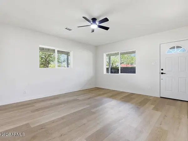 3144 N 34TH Street, Phoenix, AZ 85018
