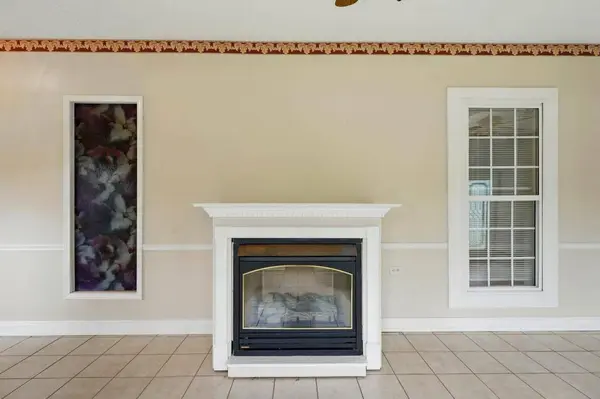 426 College ST E, Bowdon, GA 30108
