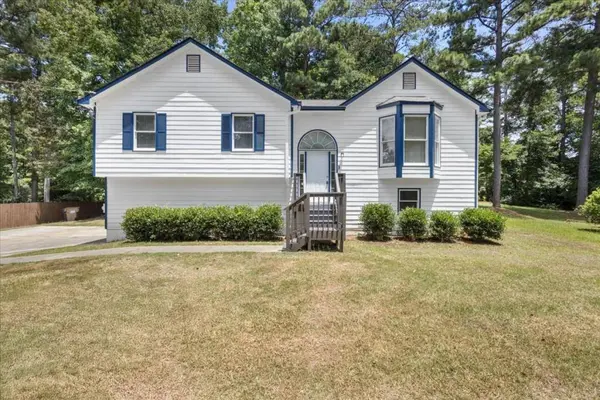 624 Silverthorne CIR, Douglasville, GA 30134