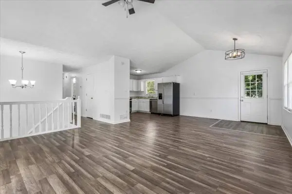 624 Silverthorne CIR, Douglasville, GA 30134
