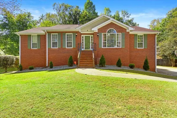 2071 Oakcreek DR, Lithia Springs, GA 30122