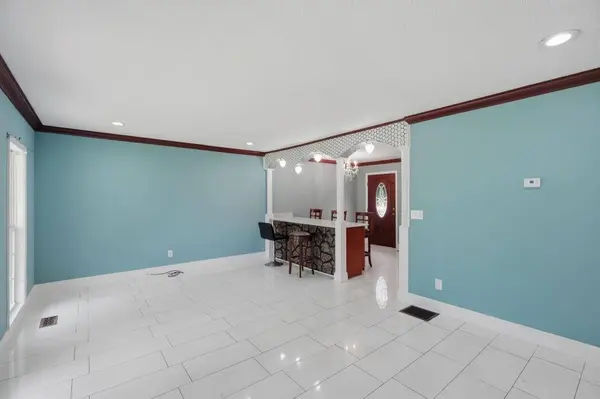 420 Henson CIR, Carrollton, GA 30117