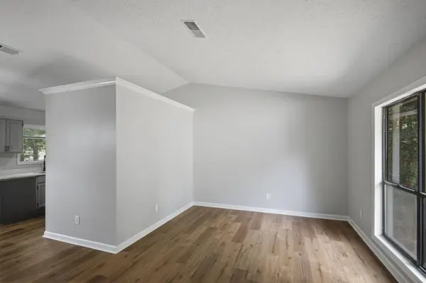 600 Maple DR, Stone Mountain, GA 30083