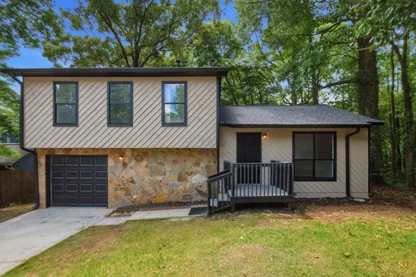 600 Maple DR, Stone Mountain, GA 30083