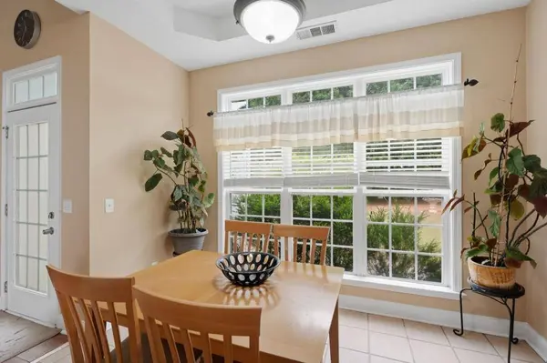 812 N Bay Overlook, Villa Rica, GA 30180
