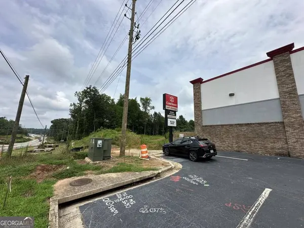 1626 Lee RD, Lithia Springs, GA 30122