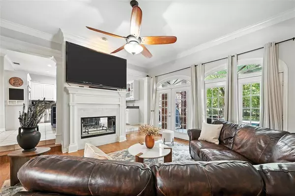 817 Nueces Trail, Midlothian, TX 76065