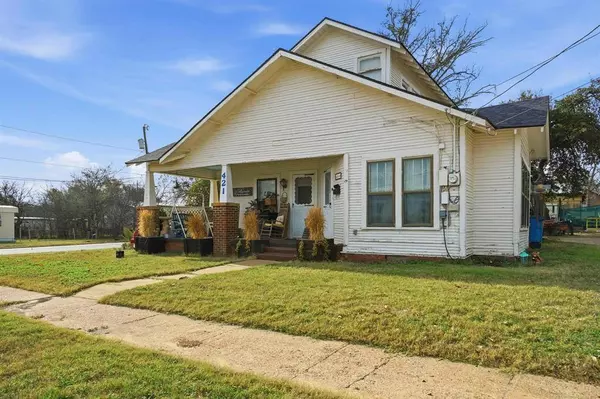 421 S McAmis Street, Breckenridge, TX 76424