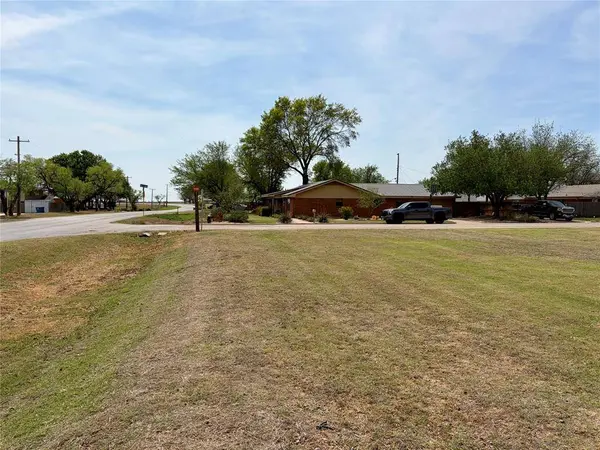 1419 Landon Street, Stamford, TX 79553
