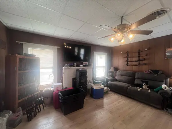 1015 Symonds Place, Stamford, TX 79553