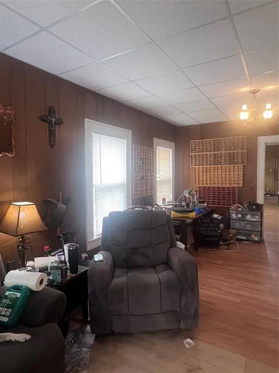 1015 Symonds Place, Stamford, TX 79553