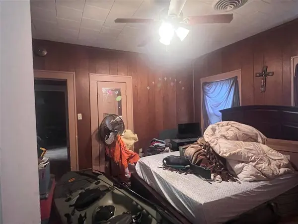 1015 Symonds Place, Stamford, TX 79553