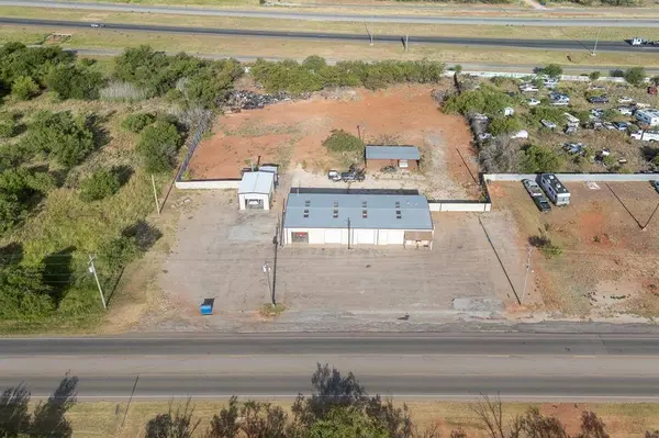 1805 N Swenson Street, Stamford, TX 79553