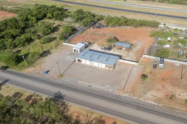1805 N Swenson Street, Stamford, TX 79553