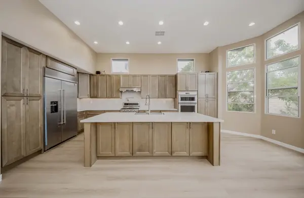 5338 S Chariton Ave, Los Angeles, CA 90056-1353