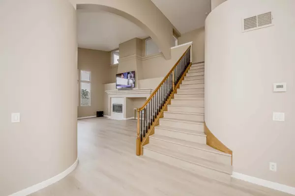 Los Angeles, CA 90056-1353,5338 S Chariton Ave