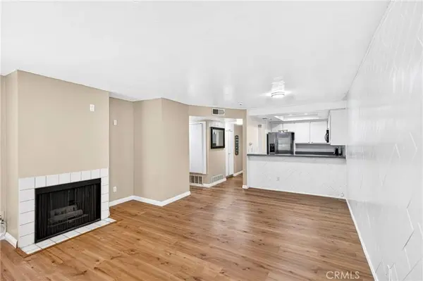 550 Orange #216, Long Beach, CA 90802