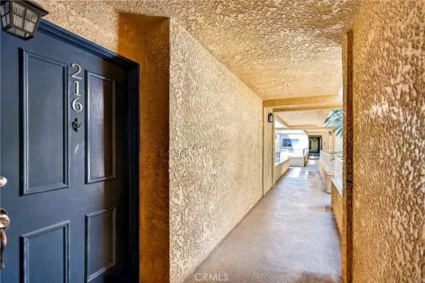 550 Orange #216, Long Beach, CA 90802