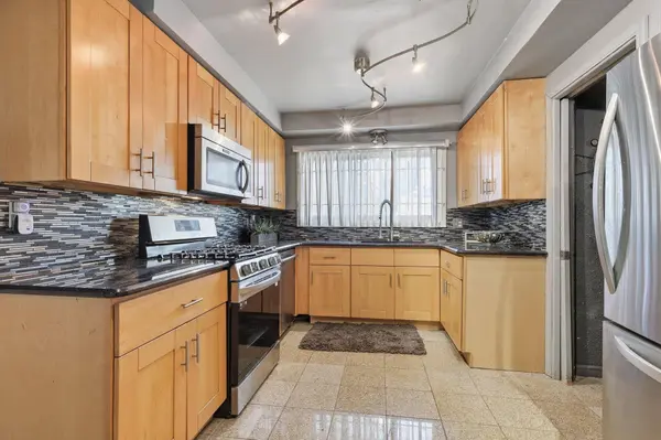 29249 Everett Street, Southfield, MI 48076