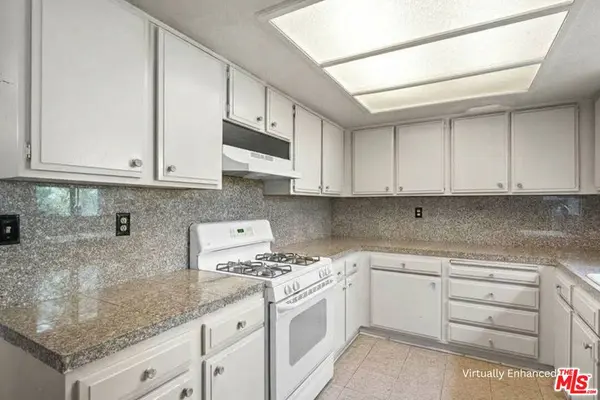2741 Hermosa AVE #B, Montrose, CA 91020