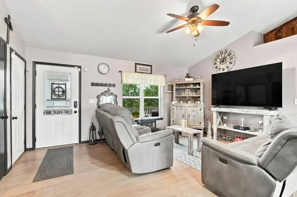 6613 Ohio St SW, Cedar Rapids, IA 52404-5440